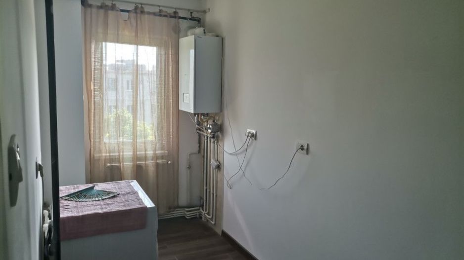 Vanzare apartament 3 camere, Gavana, zona Piata - Poză 5