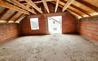 COMISION ZERO! Casa la rosu, P+1, 300 mp teren, cu utilitati, Lancram - Poză 16