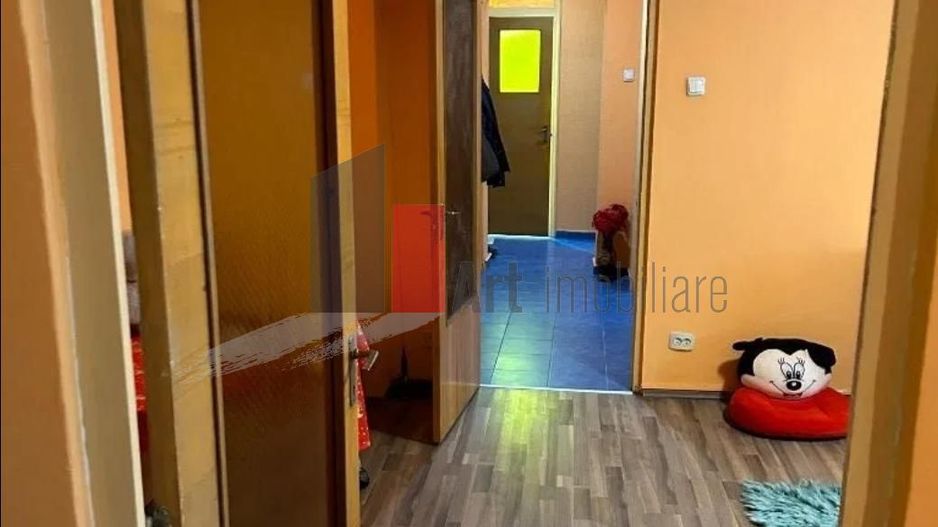APARTAMENT DE 3 CAMERE BARCA - Poză 7