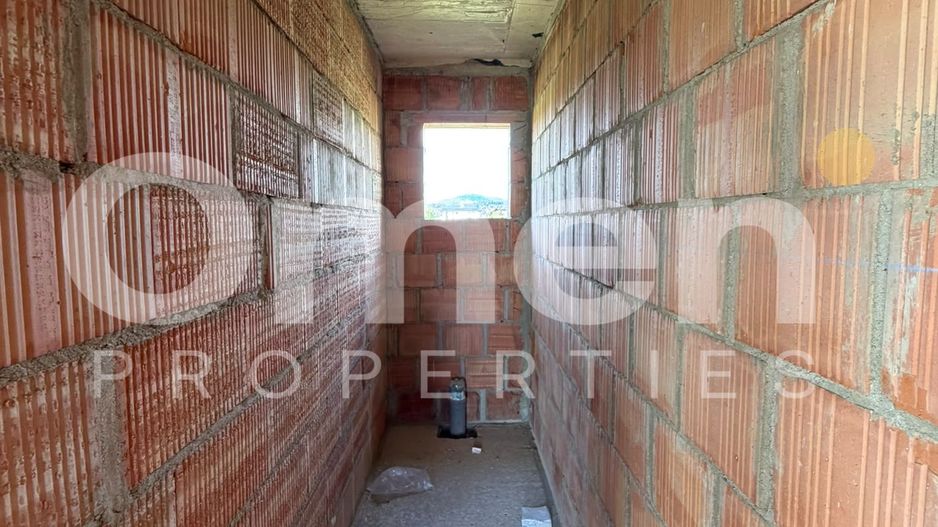 Casa la rosu de vanzare | 120 mp | 5 ari de teren | sat Sasar - Poză 5