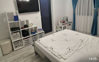 vila ,casa centru Sorogari langa parc,lac 200 m de lac Aroneanu - Poză 8