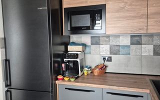 Giroc | 3 Camere | Etaj intermediar | Mobilat si Utilat | Curte comuna inchisa - Poză 2