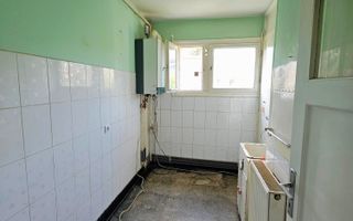 2 Decomandate-43mp-Etajul 3-Centrala termica-Cartier Astra-Brasov - Poză 5