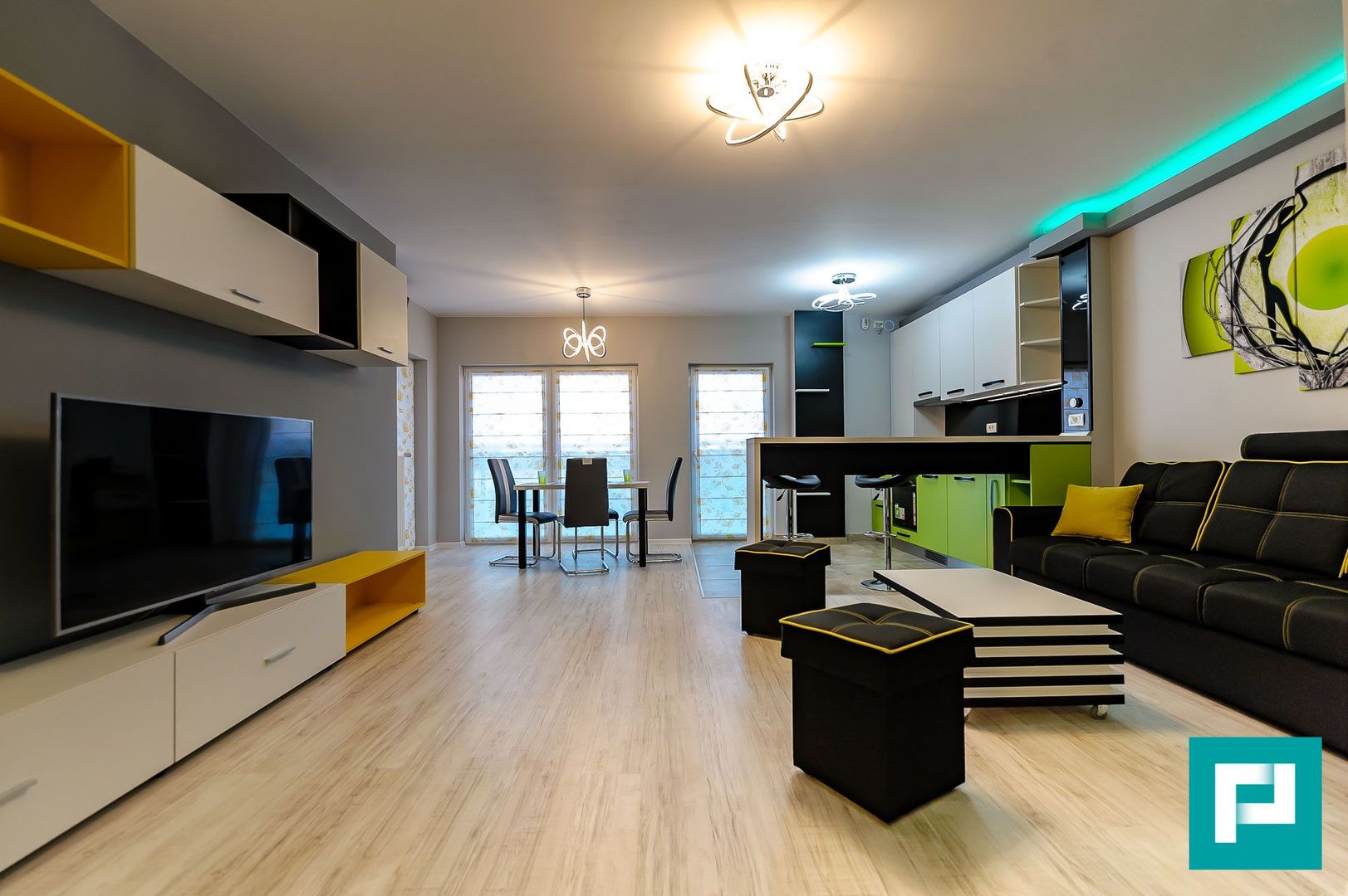 Apartament ultracentral cu 2 camere. - Poză 1