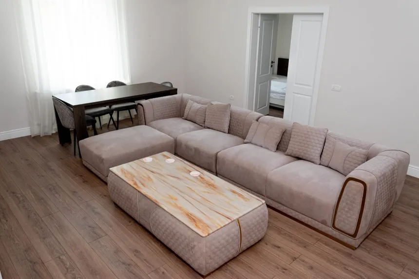 COMISION 0% De Inchiriat | 3 Camere | Zona Sinaia | Central | Etaj 2 — fotografia 1