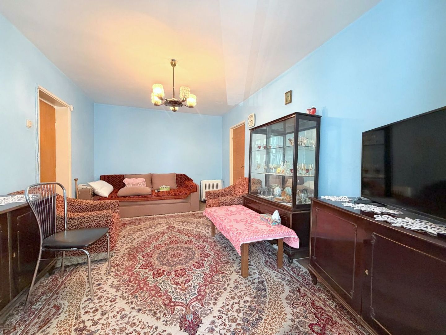 Apartament 3 camere  Etaj 2/4 | Metrou Costin Georgian - Poză 2
