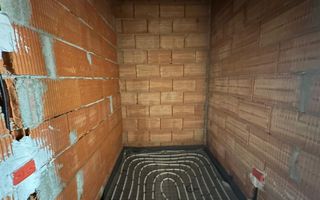 3 camere | 83 mp | Gradina proprie 50 mp | Bloc nou | dressing | 2 bai - Poză 11