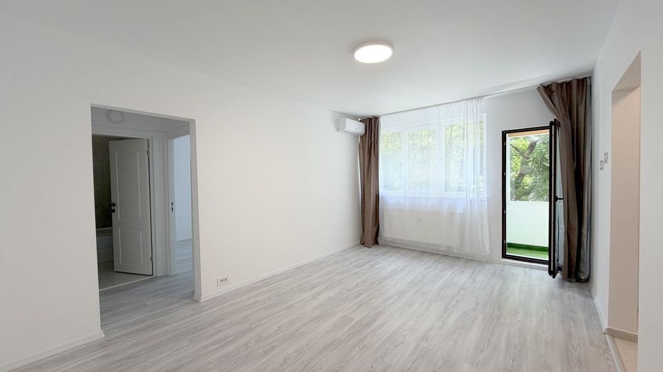 2 camere | centrala proprie | langa metrou | vedere spate  | Bd Ion Mihalache - Poză 2
