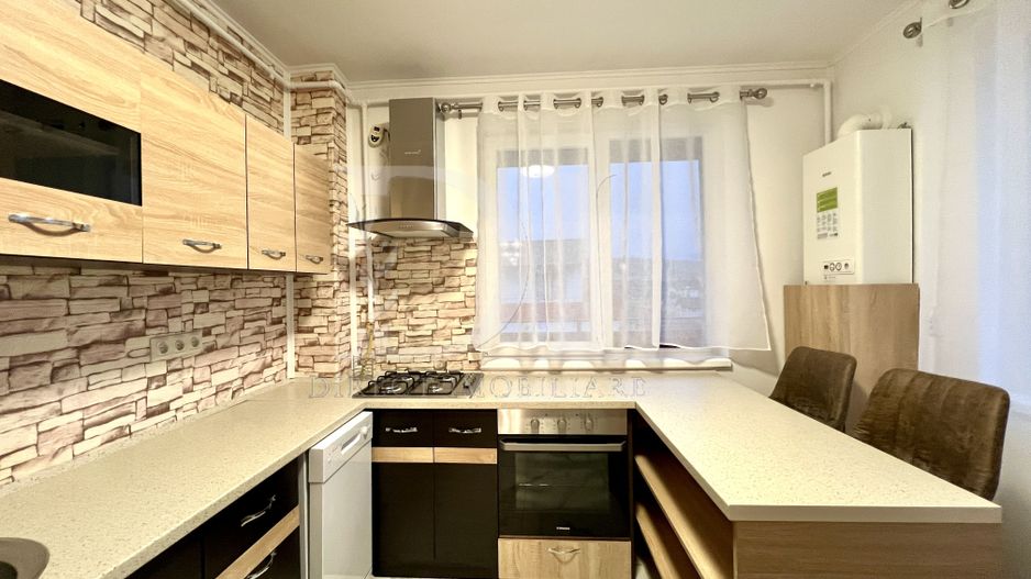 Apartament cu o camera / Parcare subterana / Zona Terra - Poză 1