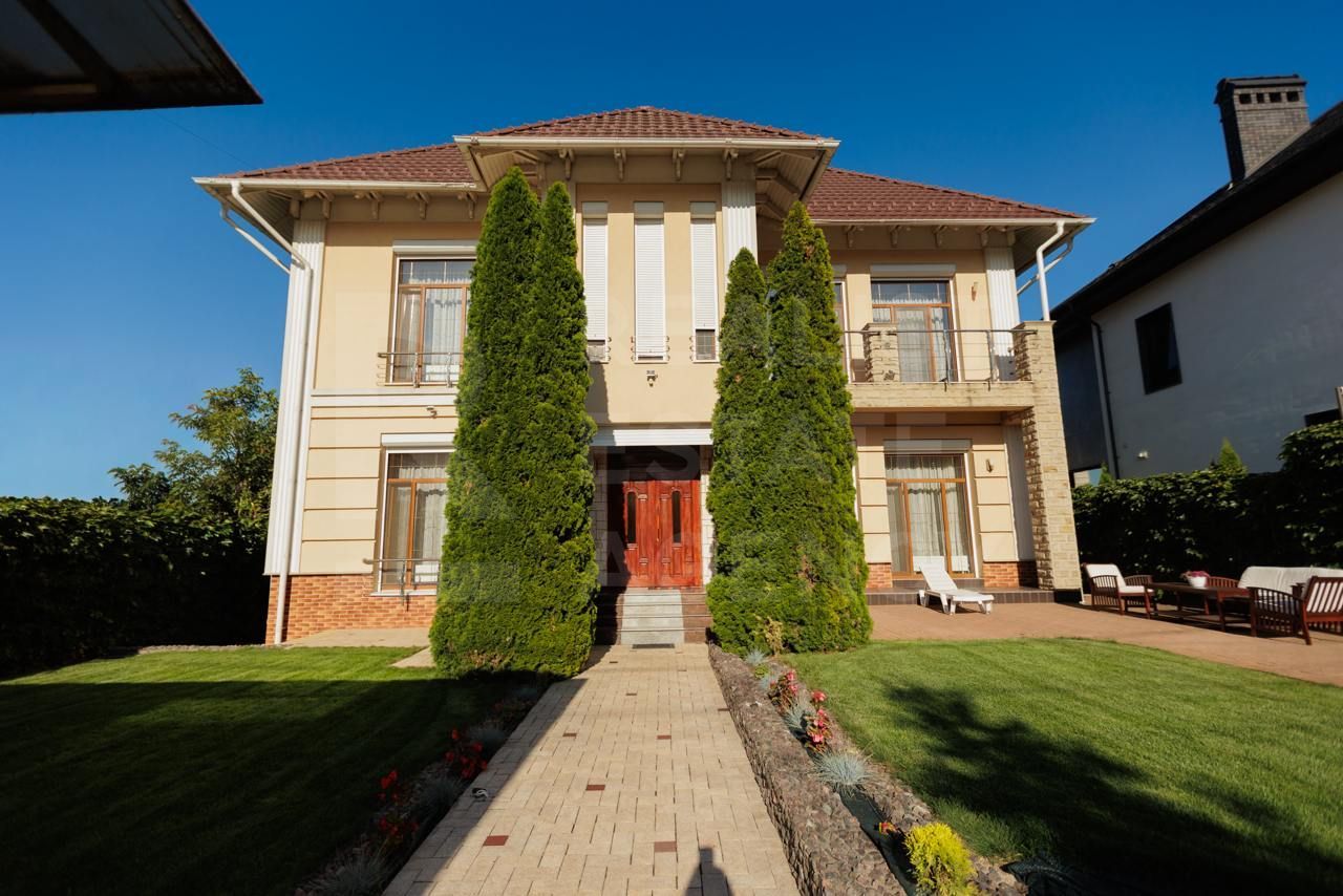 Chirie, apartament, 6 camere, strada Ciocarliei, Telecentru - Poză 1