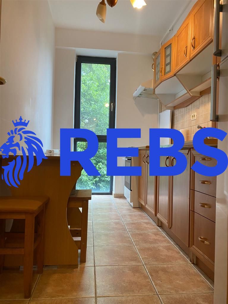 Apartament cu 1 camera centrala proprie situat in zona Braytim - Poză 3