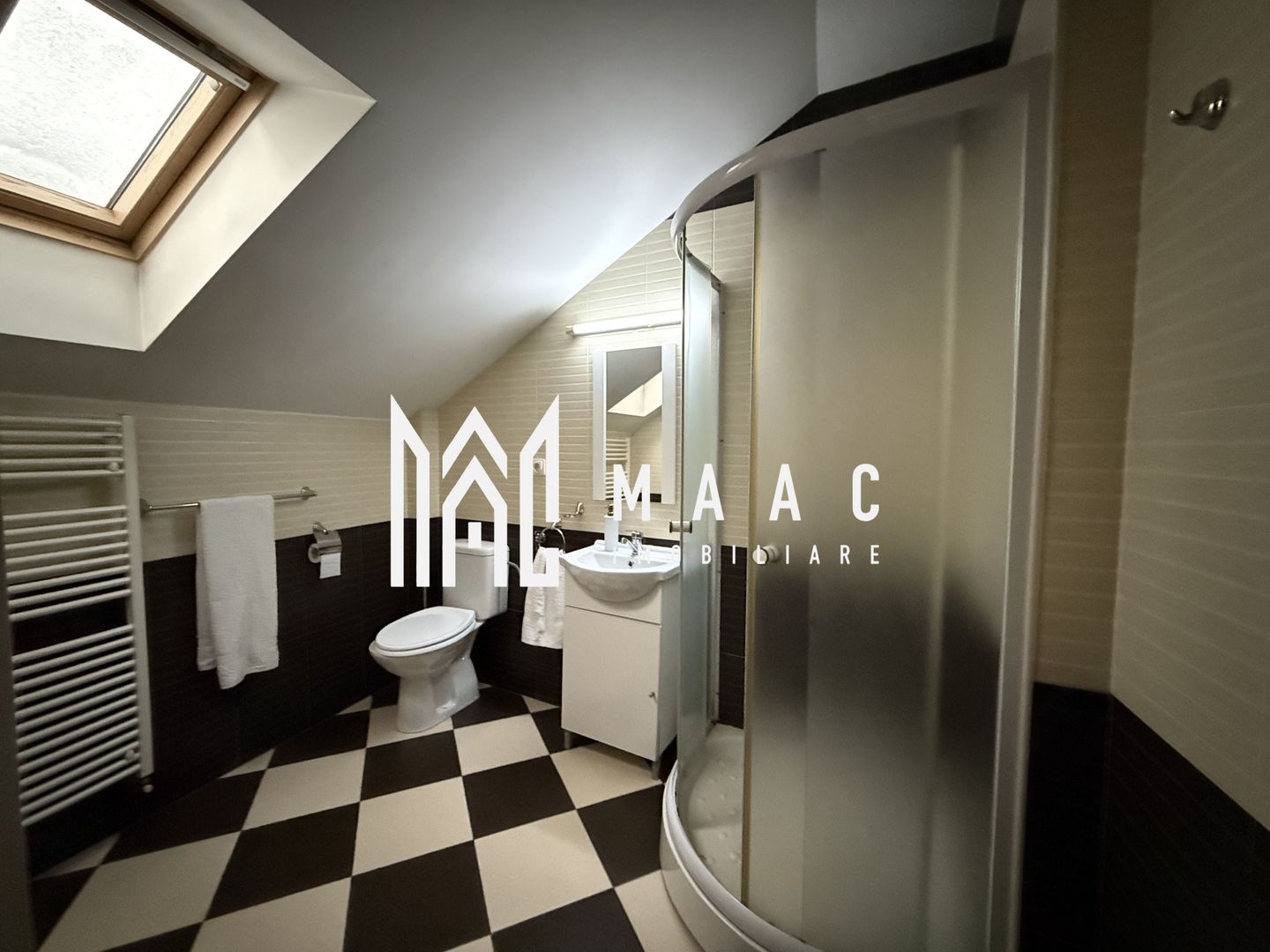 Casa individuala | 7 Camere cu baie proprie | Promenada - Poză 19