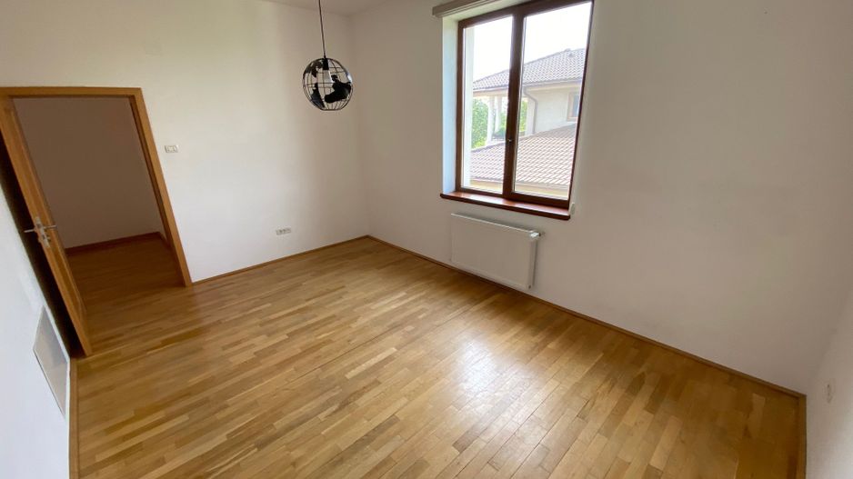 Vilă  inchiriere zona Aradului aproape de British School - Poză 10