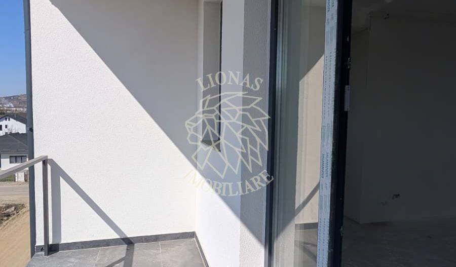 COMISION 0%! Apartament finisat 3 camere-balcon-etaj 1-Zona Zavoaie - Poză 3