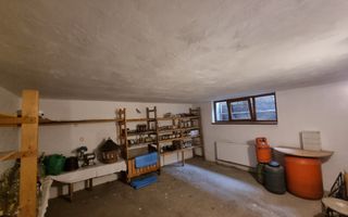 De vanzare casa 6 camere, S+P+M, 900mp teren, Cetate - Poză 18