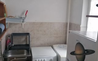 Garsonieră de închiriat în Podu Roș, Bulevardul Țuțora nr. 9, etaj 2 - Poză 3
