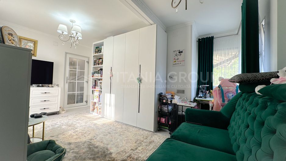 Vilă elegantă în Sinaia pe Calea Prahovei - Poză 7