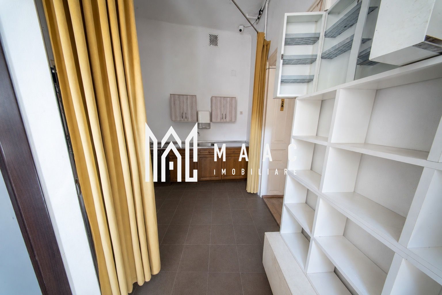 Casă 6 camere | Ultracentral Sibiu | 280 mp, curte proprie - Poză 3