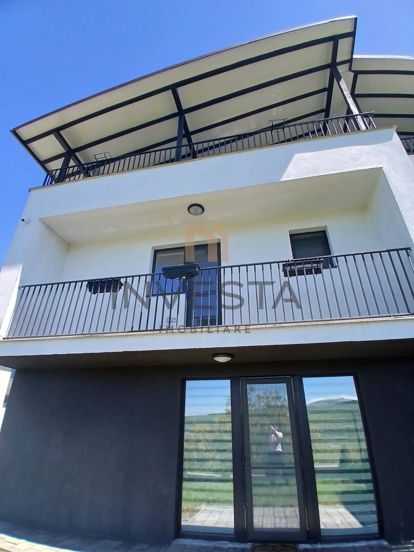 Casa de inchiriat cu panorama de exceptie in Borhanci! - Poză 15