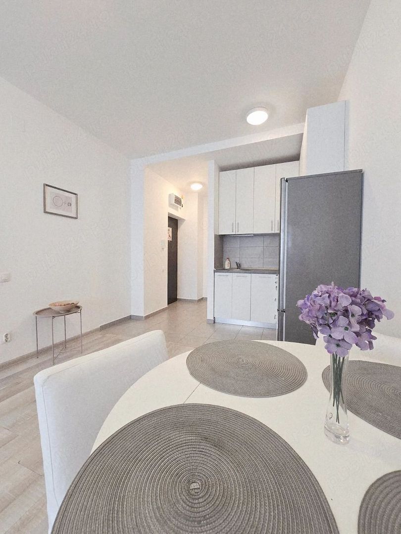 Vanzare Apartament 2 Camere, Bloc 2018, la 2 minute de Metrou Mihai Bravu - Poză 3
