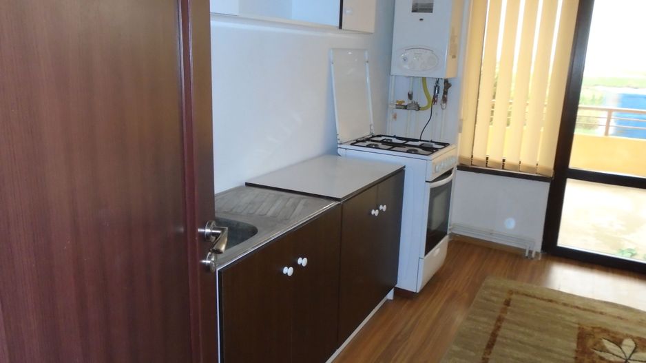 Închiriere apartament la vilă - Poză 2