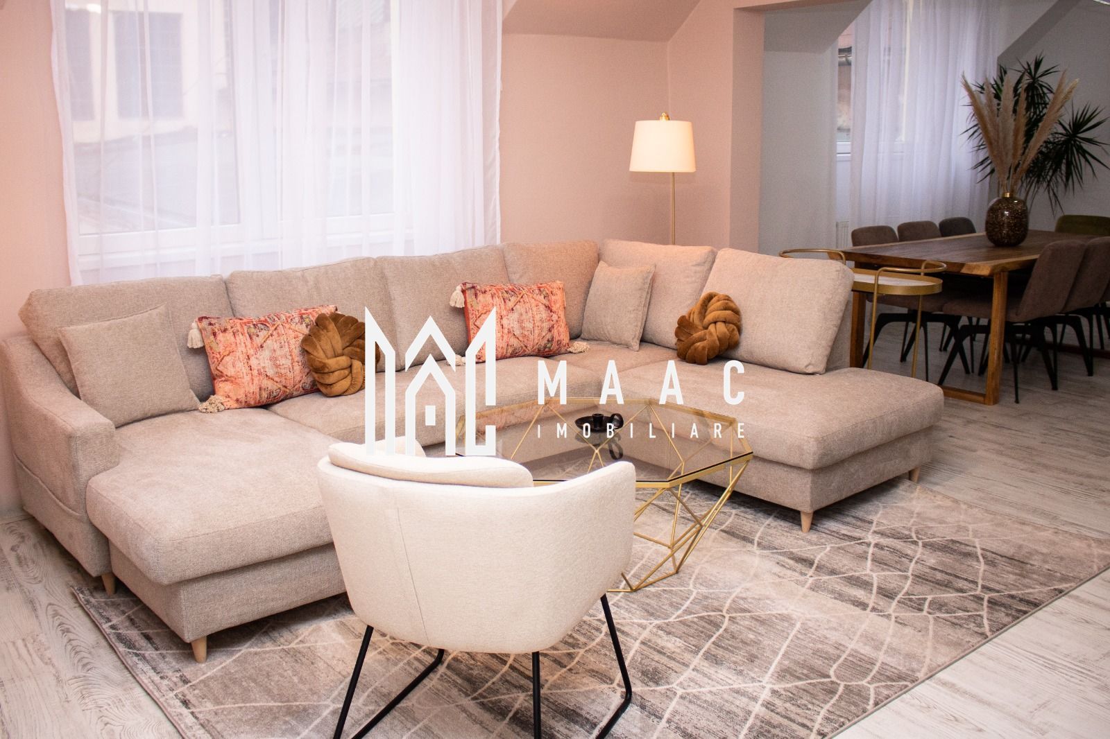 Apartament 3 camere | Etaj 1 | Renovat | Curte | Central - Poză 1