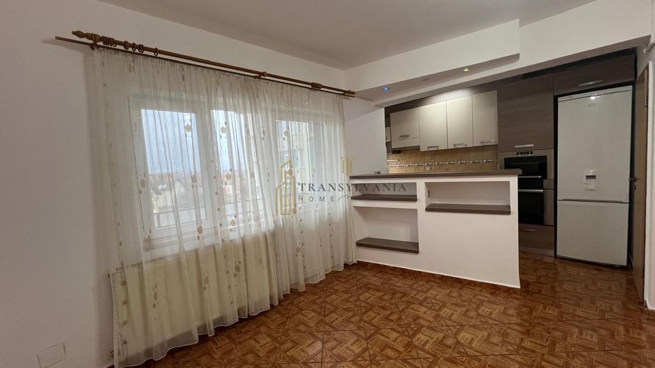 Apartament 4 camere, zona linistita - Poză 4