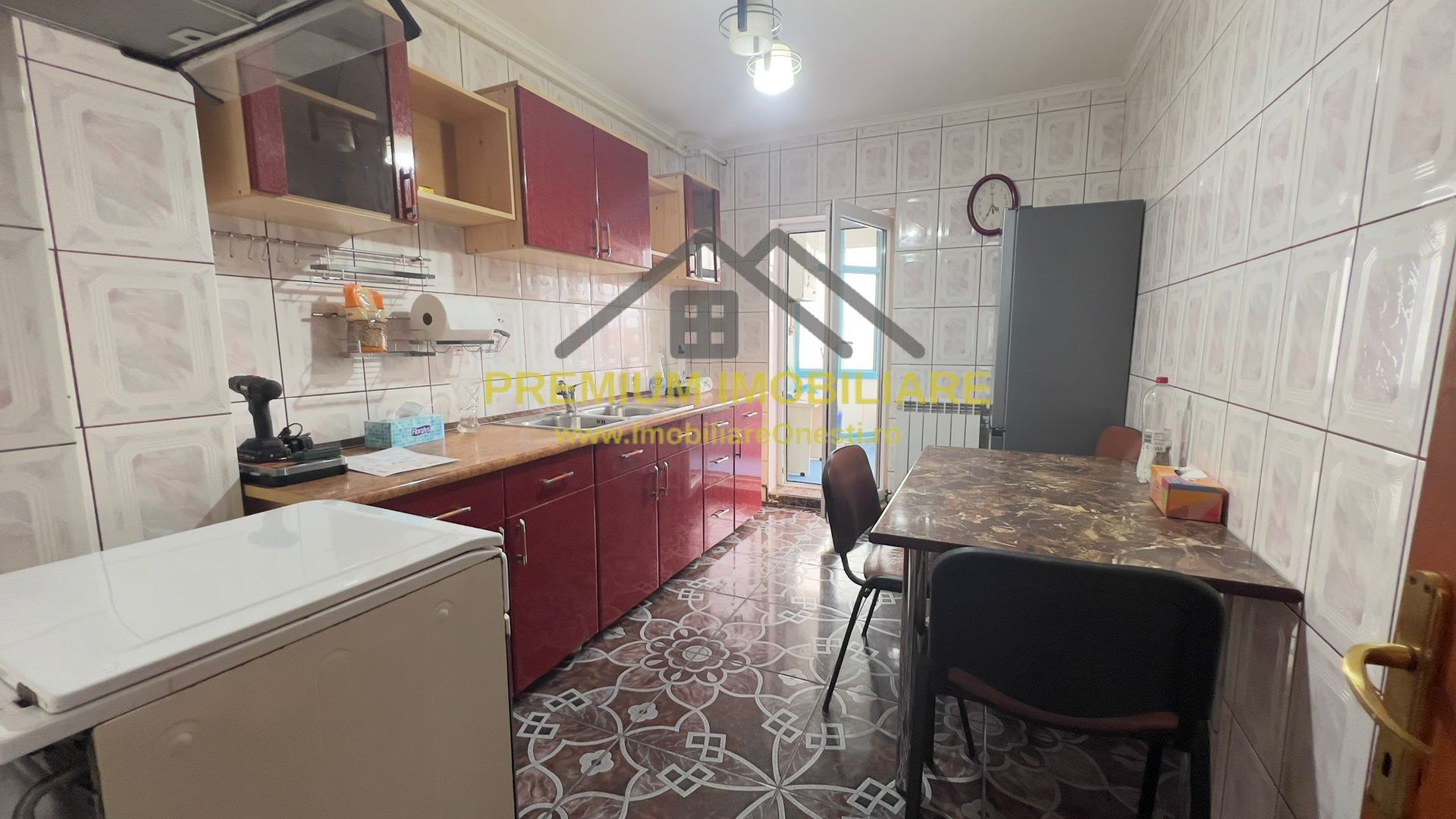 Apartament 3 camere etaj 1 de vanzare - Poză 9