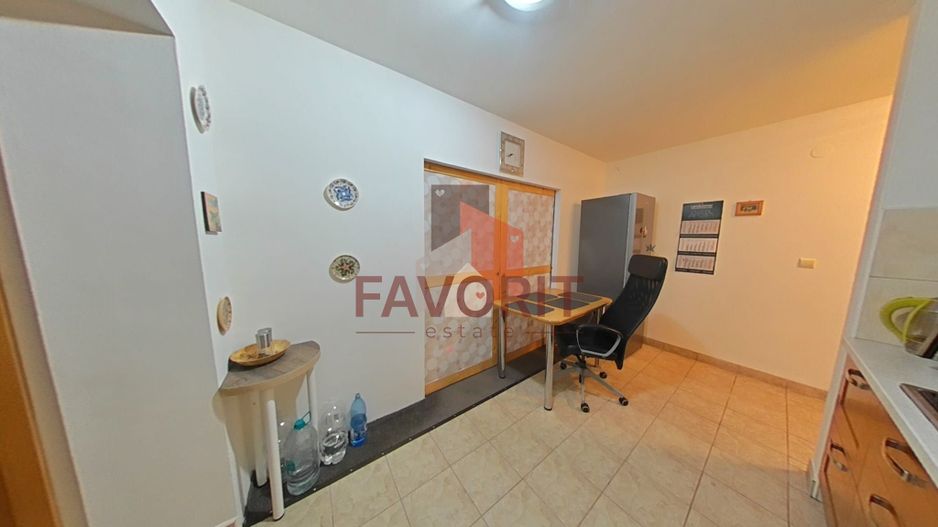 Apartament 2 camere în vilă regim P+2 | centrala proprie | mobilat | - Poză 6