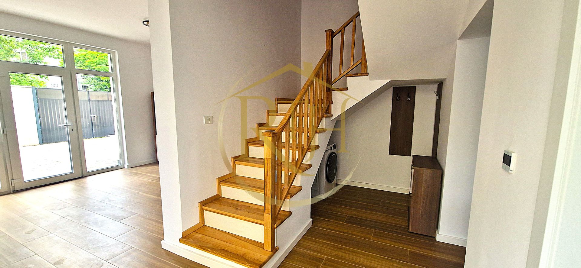 SAD de închiriat într-un triplex modern ideal pentru locuință si activități - Poză 11