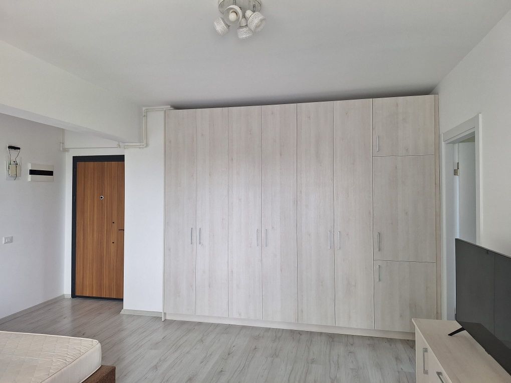 De inchiriat Studio – TOTUL NOU! Mobilat, utilat, garaj inclus – Rotar Park - Poză 2