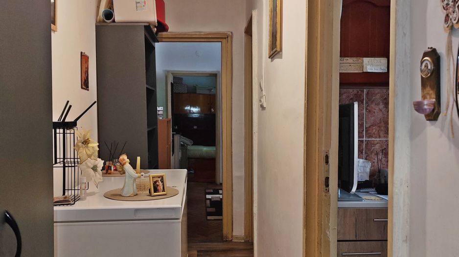 De vanzare apartament 3 camere, str.Morii, Nufarul, Oradea - Poză 13