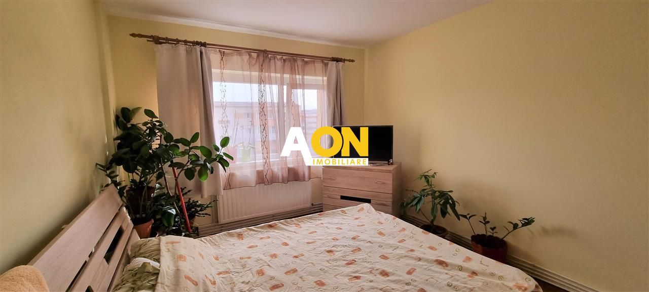 De vanzare apartament 2 camere zona Cetate - Poză 1