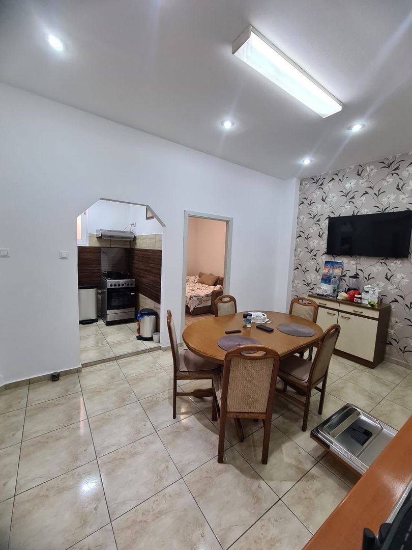 Apartament 3 camere - zona Sinaia - Poză 5
