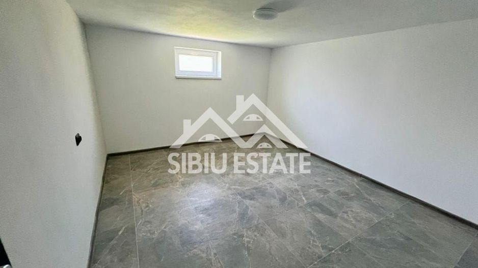 Casa cu garaj si pivnita, in Selimbar, SIbiu - Poză 19