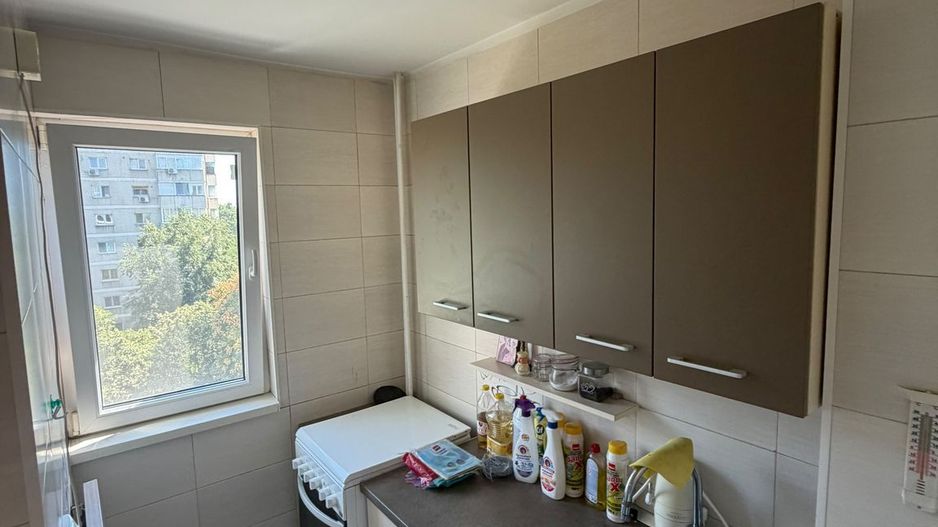 Vanzare Garsonieră renovată, 31 mp, 75 m metrou Favorit, balcon, AC - Poză 12