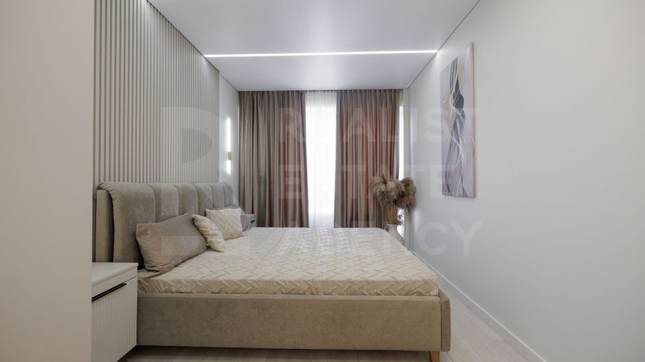 Vânzare, apartament, 3 camere, str. Calea Ieșilor, Sculeni - Poză 3