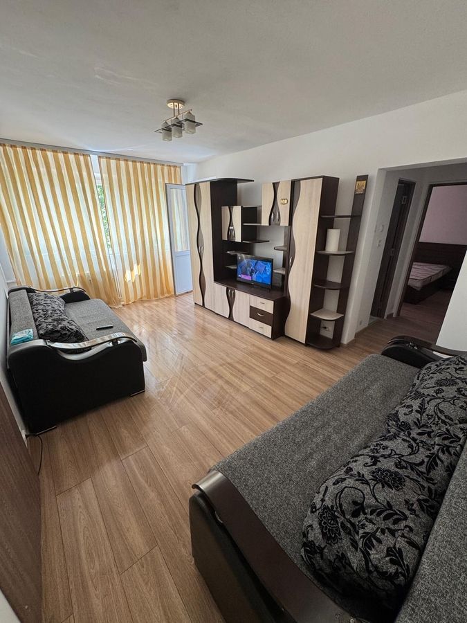 De închiriat: Ap. 2 camere proaspăt renovat – Berceni / Bd. Alexandru Obregia - Poză 1