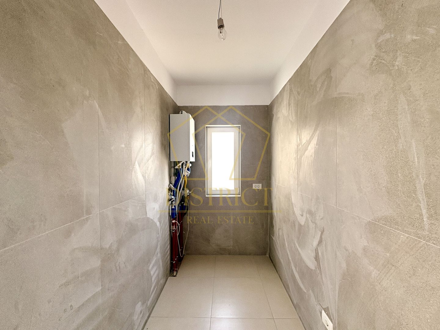 Duplex cu 4 camere, despărțit prin camera tehnica | Mosnita Noua - Poză 15