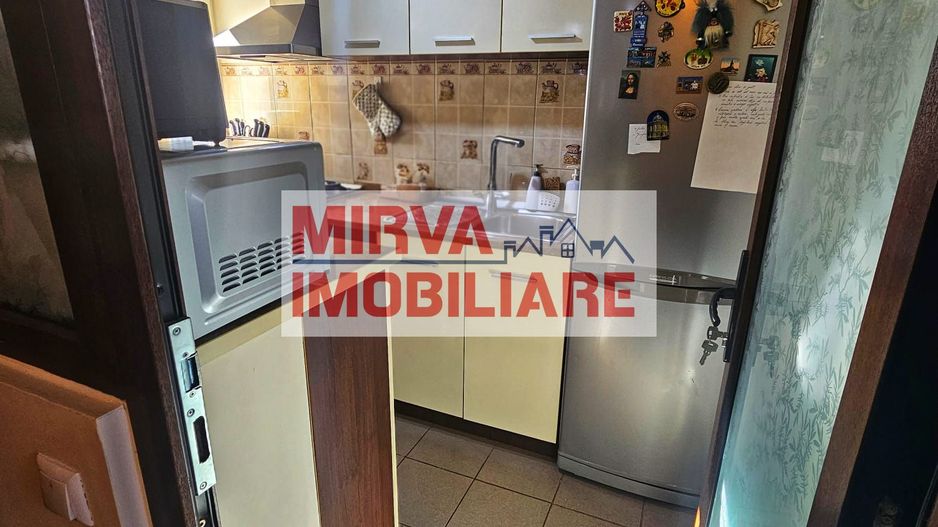 Casa P+1E+M, cu 5 camere în Cantacuzino – ideală birouri sau locuință - Poză 22