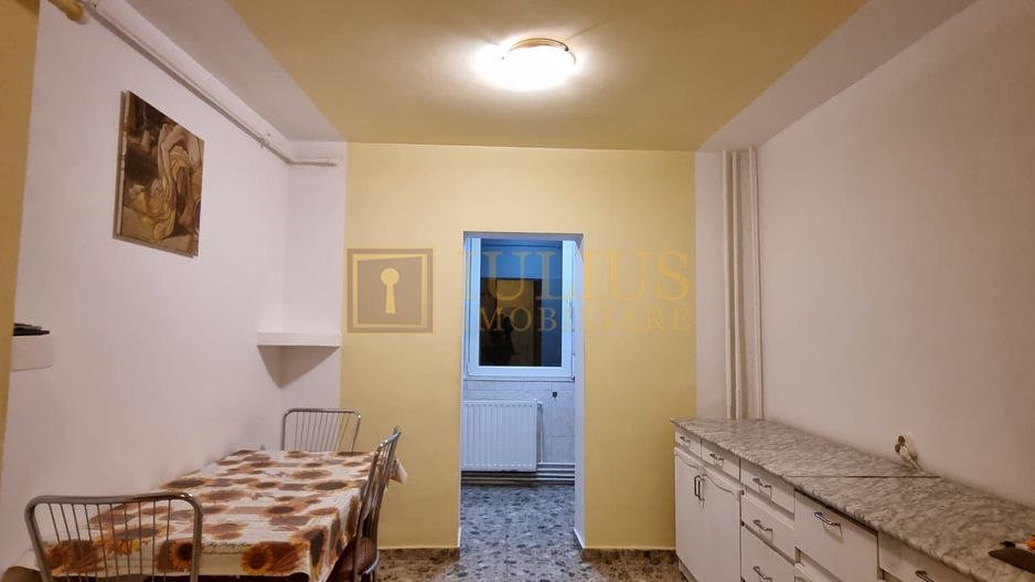 centrală proprie, aer conditionat, zonă liniștită, apartament spațios - Poză 3