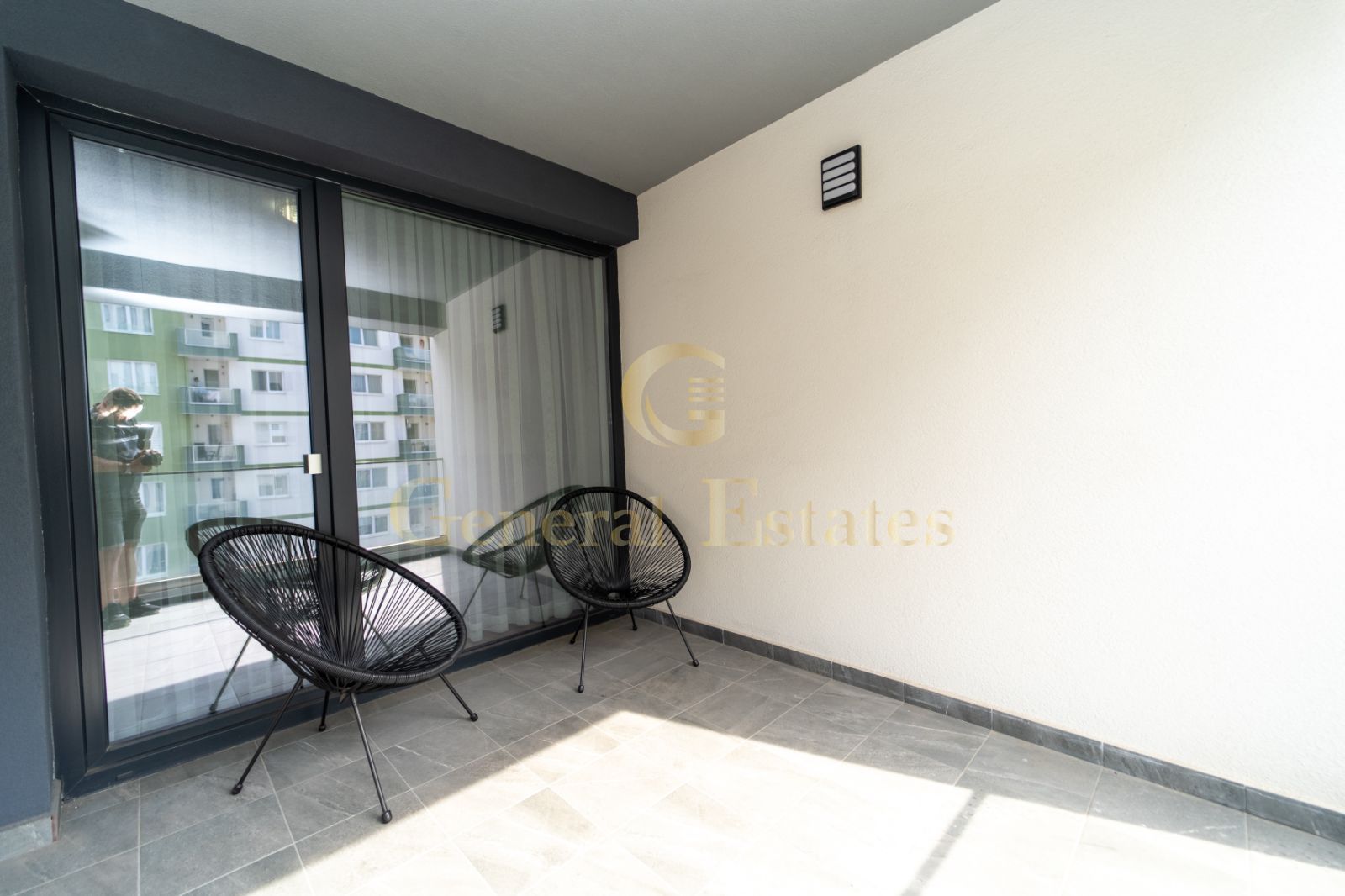 Apartament de închiriat cu 2 camere în Tractorul, Brașov - Poză 13