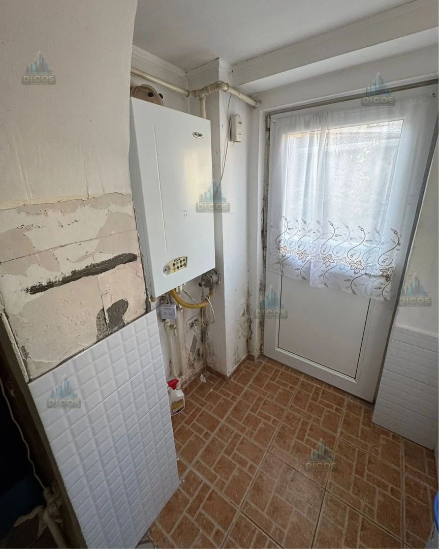 De Vânzare - Casă, Strada Griviței - Poză 20