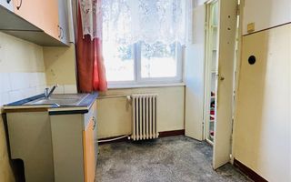 Apartament 2 camere semidecomandat zona Cantemir - Poză 8