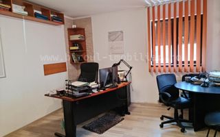 Vânzare Casă Renovată Complet – 3 Garsoniere cu 3 Intrări – Tomis II, Constanța - Poză 2