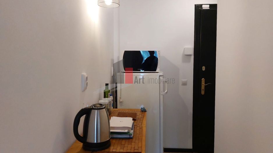 Garsoniera "VALENTA",  vedere "SPLENDIDA"  Piata Universitatii - Poză 14