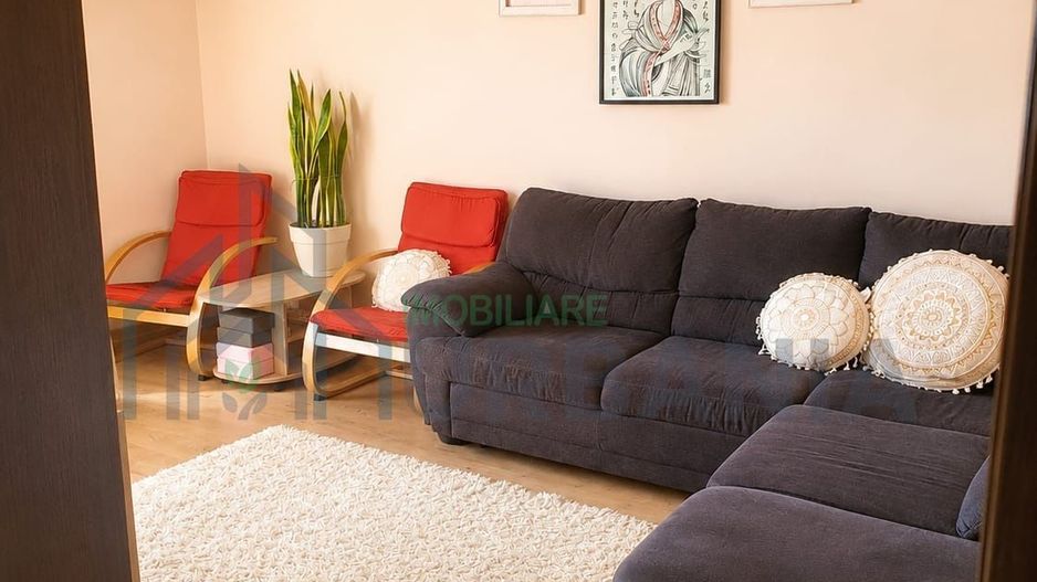 Apartament decomandat3 camere Iași Valea Adâncă  60mp,boxă și 2 locuri de parcare - Poză 2