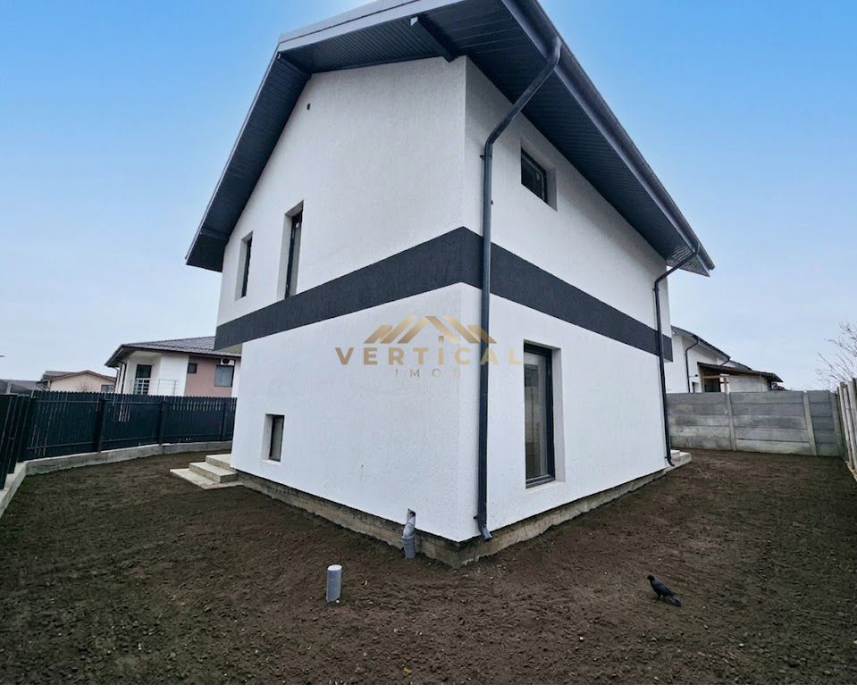 De vanzare vila 4 camere - centrul comunei Berceni - Poză 3