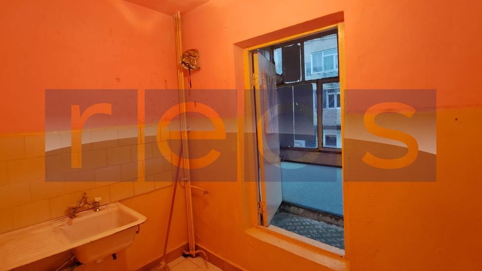 VANZARE GARSONIERA | ROSIORI DE VEDE | 28MP | ETAJ 1 | OPORTUNITATE RENOVARE - Poză 4