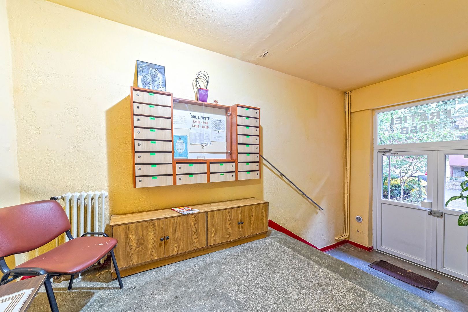 Apartament decomandat cu 2 camere Micalaca - Poză 8